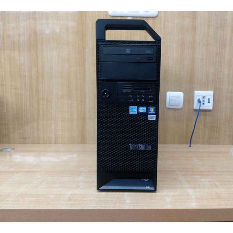 Server Lenovo Thinkstation S30Xeon E5-2609 Ram 16gb Ddr3 Ssd 256gb Hdd 1Tb