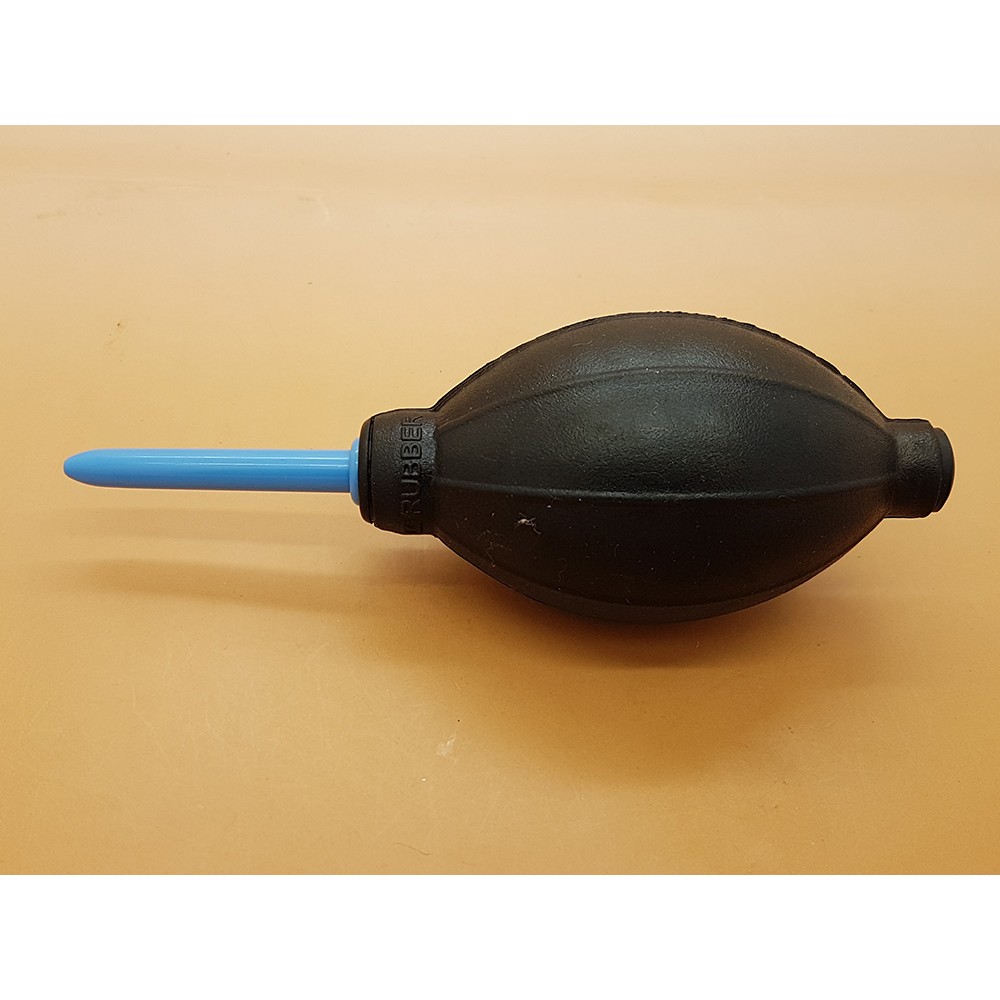 Rubber Blower ( Pompa Debu ) DEKKO Warna hitam