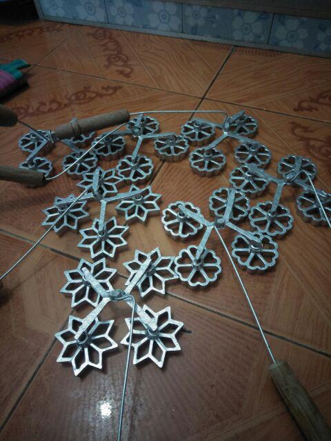 Paket Bunga Gandeng Jumbo - Cetakan Kembang Goyang