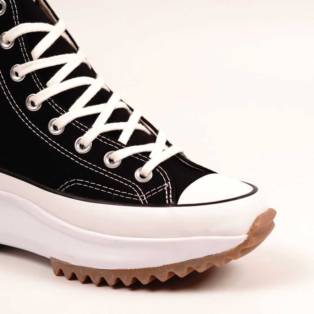 Sepatu  Converse Run Star Hike Hi Black White