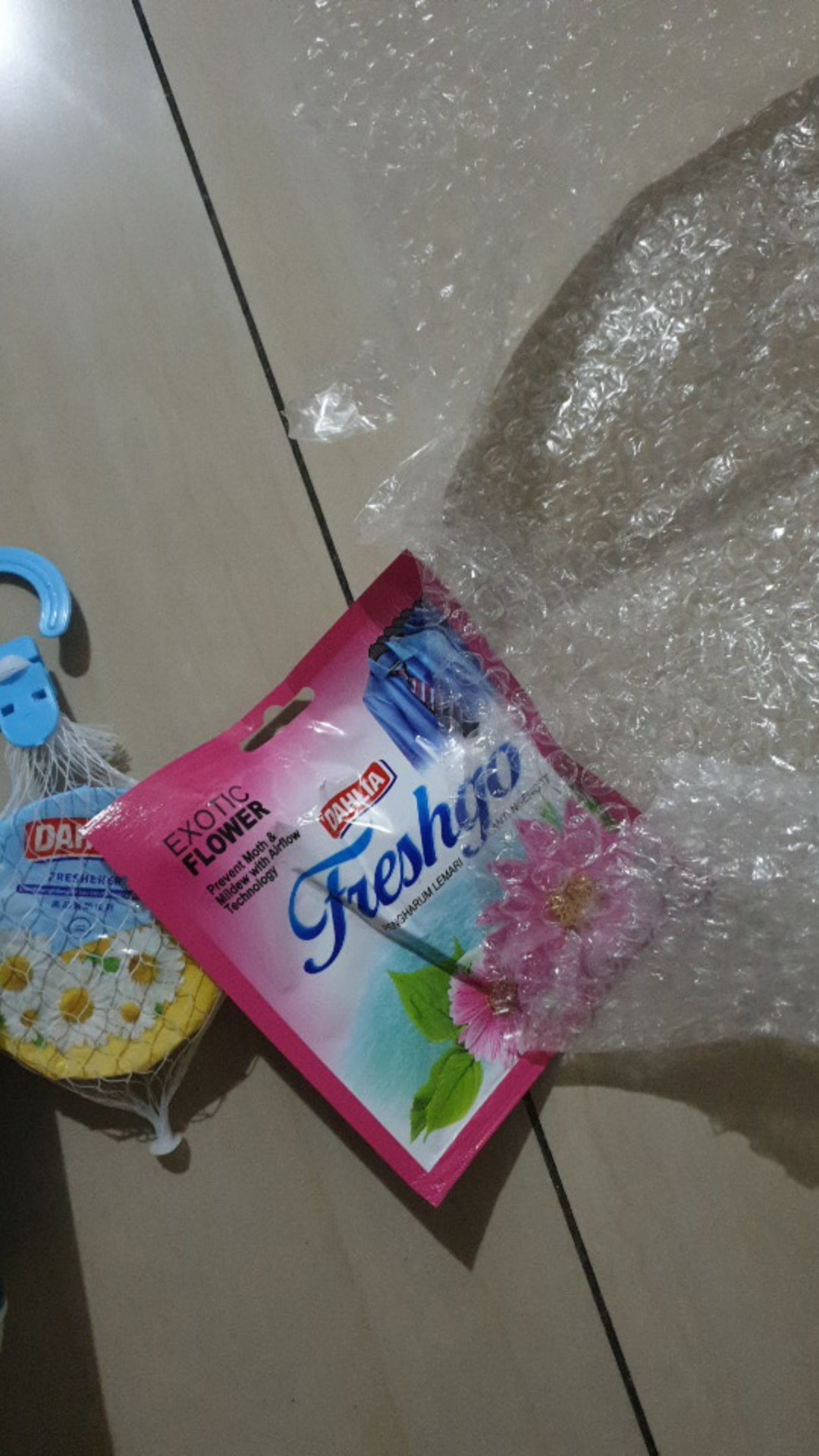 Freshgo Pengharum Lemari Exotic Flower 30 Gr