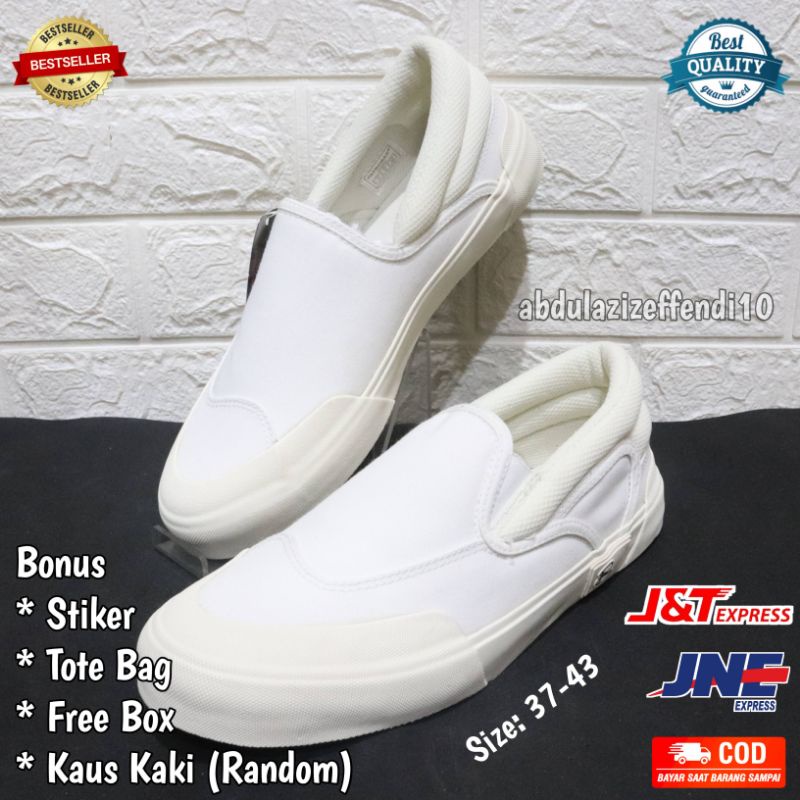 Sneakers Patrobas Cloud Slip On Off White Original (Bonus Kaus Kaki + Tote Bag + Stiker + Box)