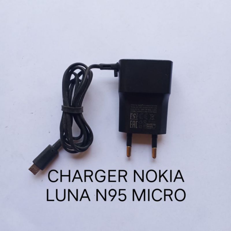 Charger Nokia N95 . 8600 colokan micro luna ( 3 Model ) cager carger chager charge cas casan tc