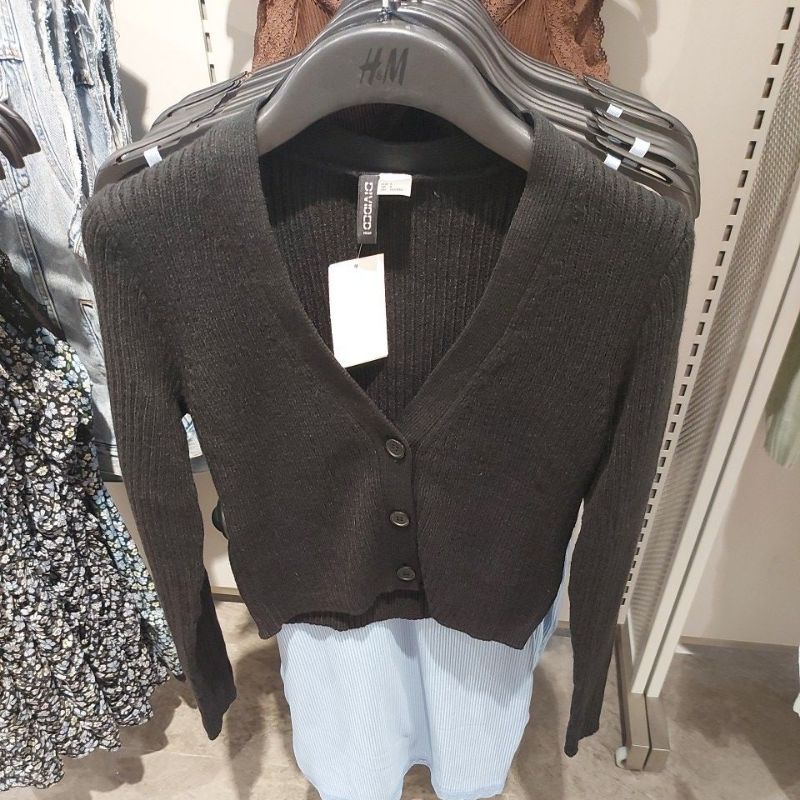 H&M WOMAN CARDIGAN RAJUT