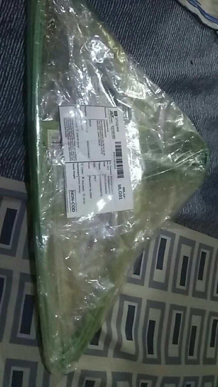 Hanger Baju Lapis Coating / Gantungan Baju Set Isi 10pcs / Cloth Hanger