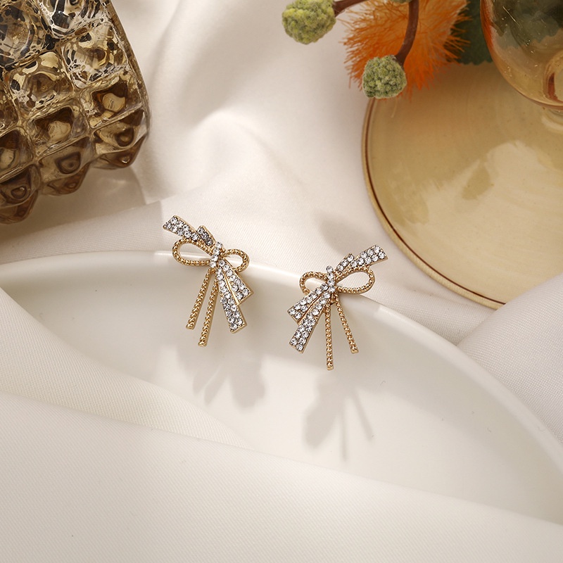 Anting Stud 925 Silver Needle Bentuk Pita Gaya Retro Untuk Wanita