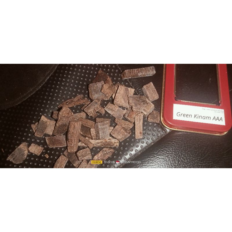 HABIBstore ⭐⭐⭐⭐⭐      tatah kayu gaharu rare oud 75gr full getah resin alami