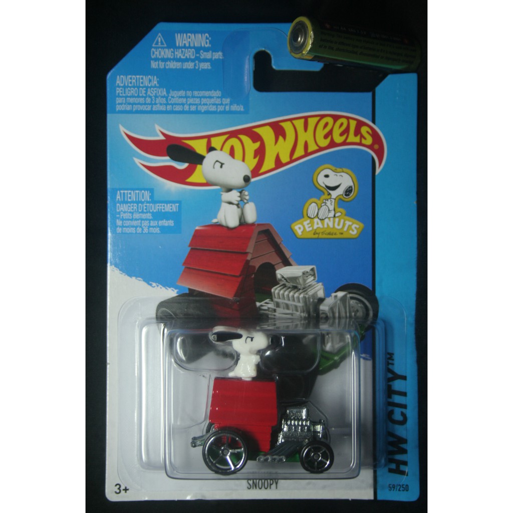 SNOOPY peanuts HOT WHEELS 2015 2018 #88 #59 HW  HOTWHEELS The Flying Ace die-cast miniature