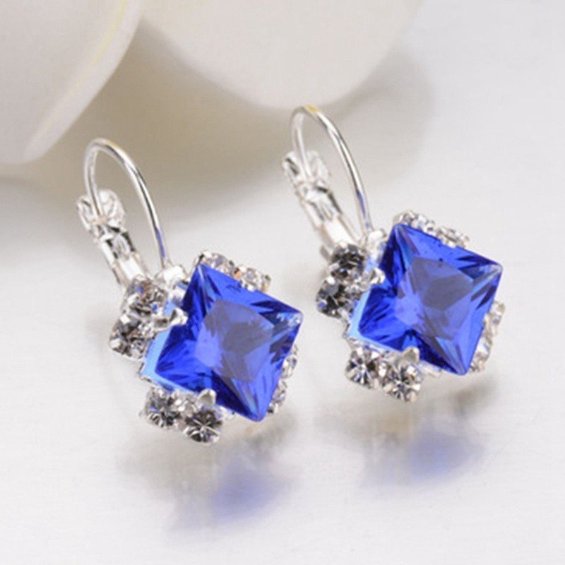 Anting Giwang dengan Kristal Zircon untuk Wanita