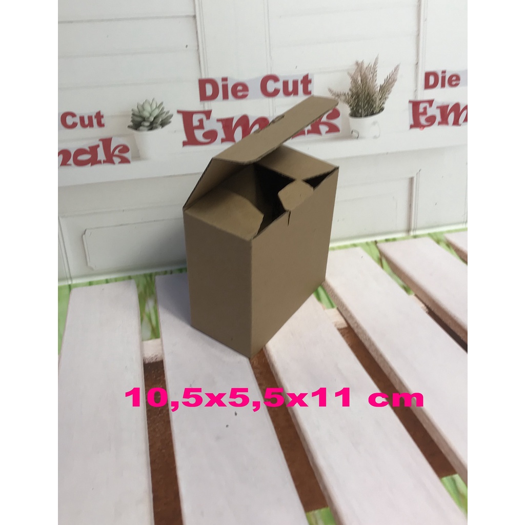 

kardus uk.10,5x5,5x11 cm kotak box karton Die Cut