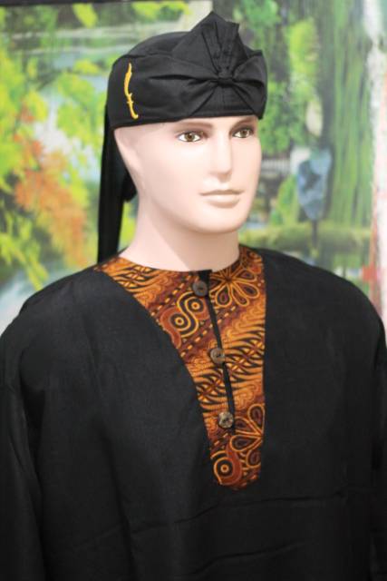 Baju pangsi/silat plus iket kepala  tradiaional sunda/jawa/betawi dll (kode 09)