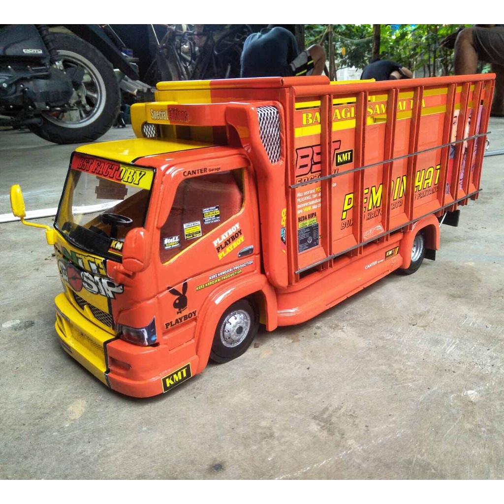 TERLARIS PROMO MINIATUR TRUK OLENG KAYU ASLI JUMBO FULL VARIASI LAMPU LED BONUS TERPAL TRUK OLENG MA