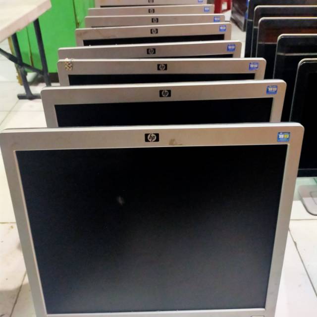 LCD monitor 17&quot; Kotak Normal