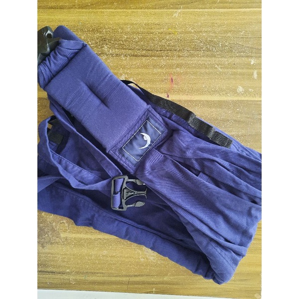 gendongan baba sling preloved