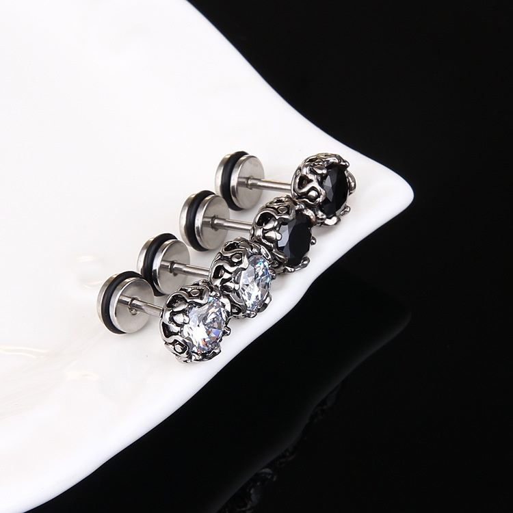 Anting Bentuk Mahkota Bahan Titanium Steel Aksen Zircon Gaya Punk Untuk Wanita