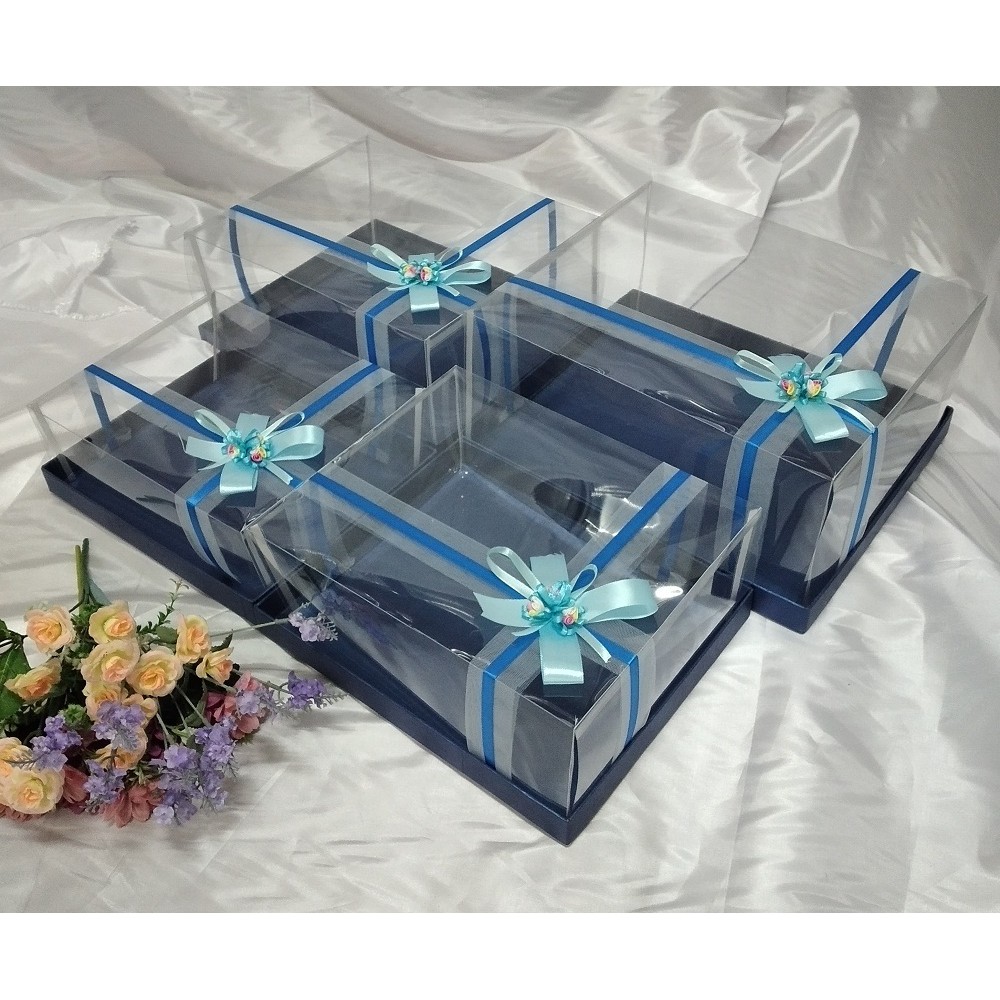 

Kotak seserahan hantaran 1 set isi 4 pcs model tile pita