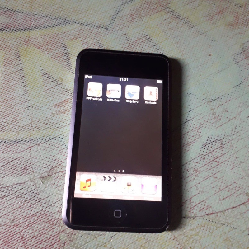 IPOD TOUCH GEN1