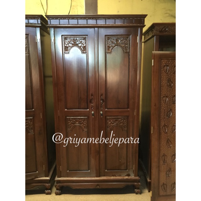 Lemari pakaian jati jepara