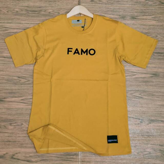 Kaos distro super original famo pria/wanita