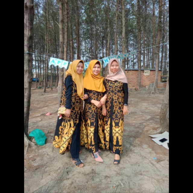 Outer Alika Baju Luar Batik Wanita Muslimah.