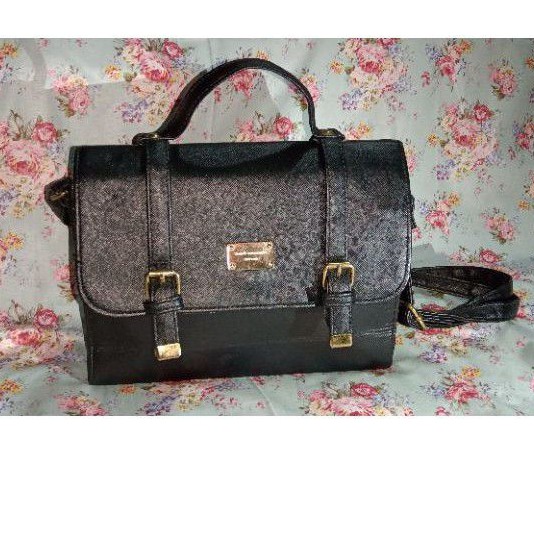 Sling bag WPS preloved