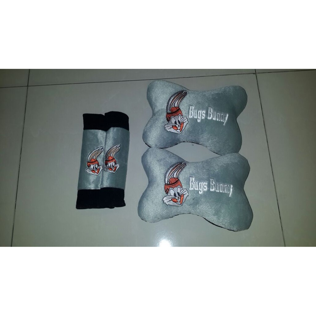 Bantal Mobil 2 in 1 Exclusive Bugs Bunny Grey