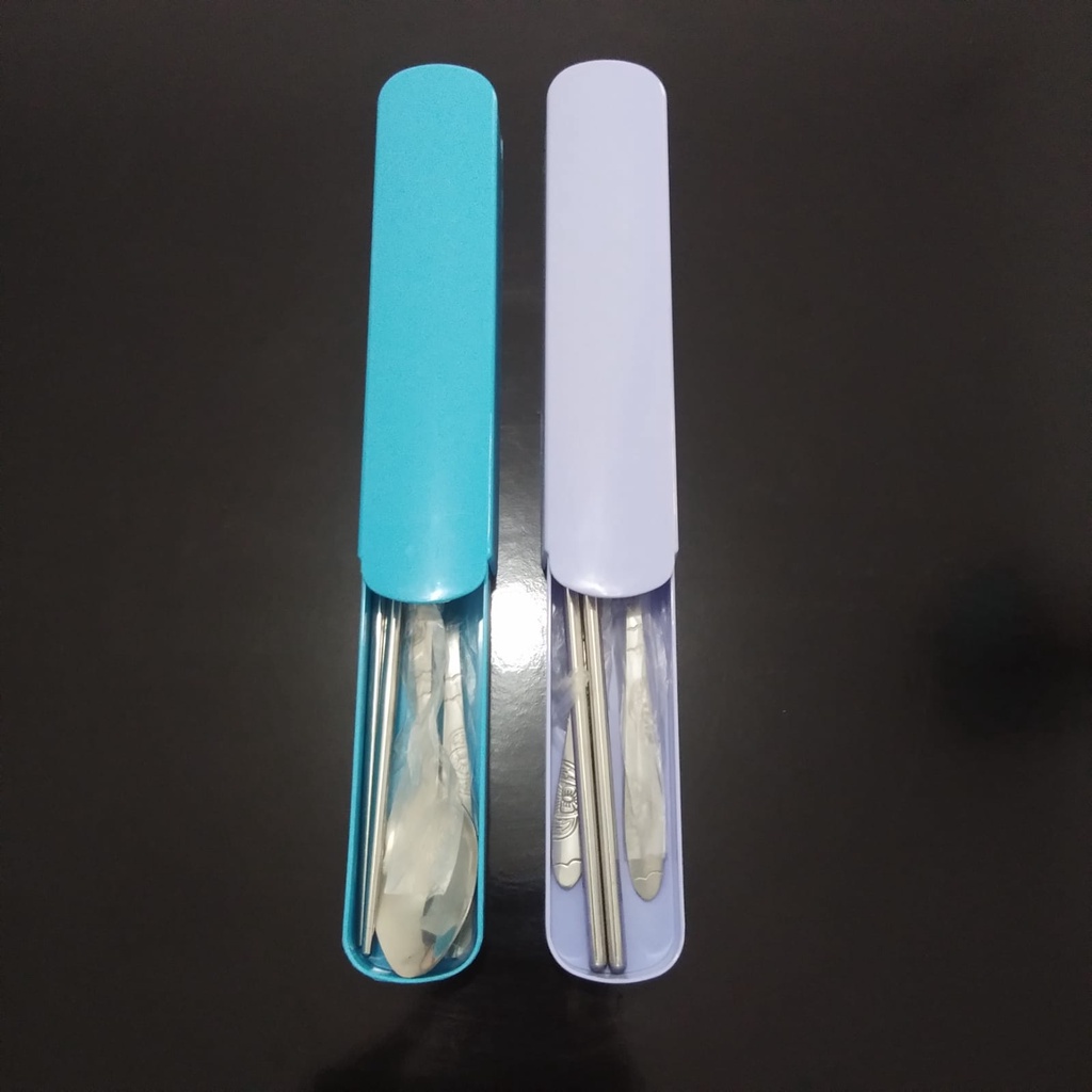 SENDOK GARPU SUMPIT GSF G-2501 / ALAT MAKAN SET STAINLESS STEEL DI LENGKAPI KOTAK TEMPAT SENDOK GSF G 2501 / GSF 2501 / GSF G-2501