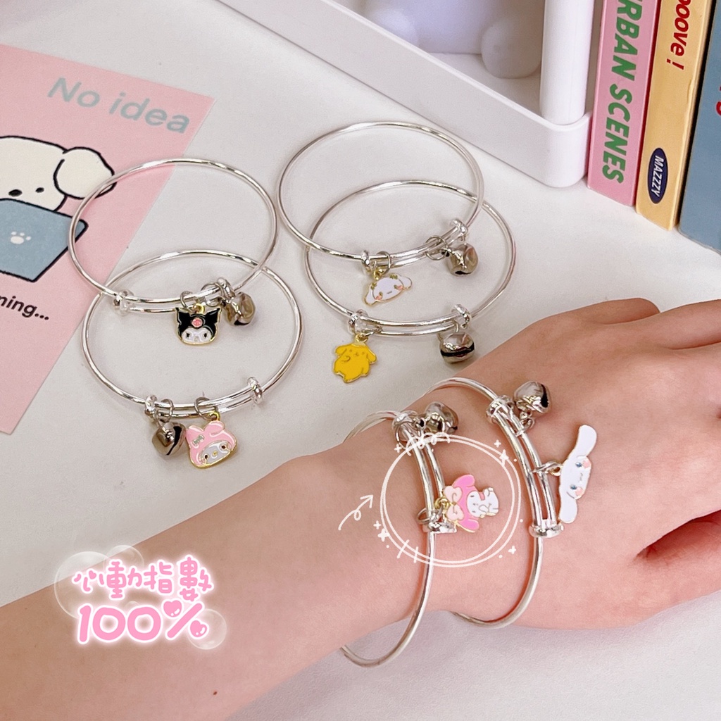 Gelang Bangle Alloy Lapis Silver Dengan Liontin Bentuk Anjing / Kelinci Untuk Wanita