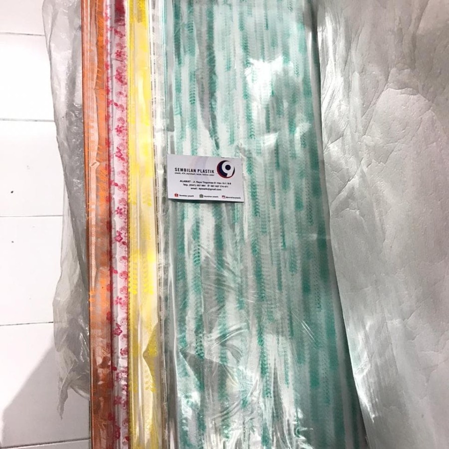 

Kado kaca Plastik Bungkus Parsel lembaran isi 50 lembar Murah