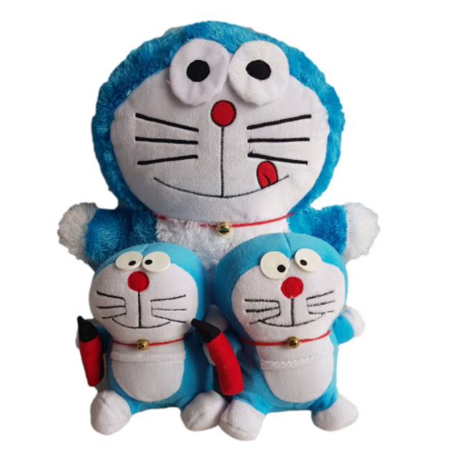 Boneka doraemon beranak
