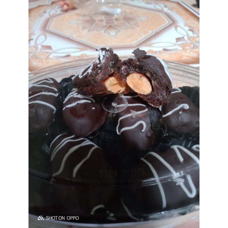 

kurma coklat
