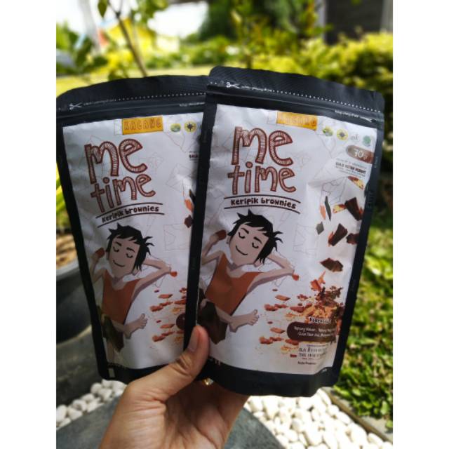 

Camilan/Jajanan Keripik Brownies Ketan "ME TIME" Topping Kacang