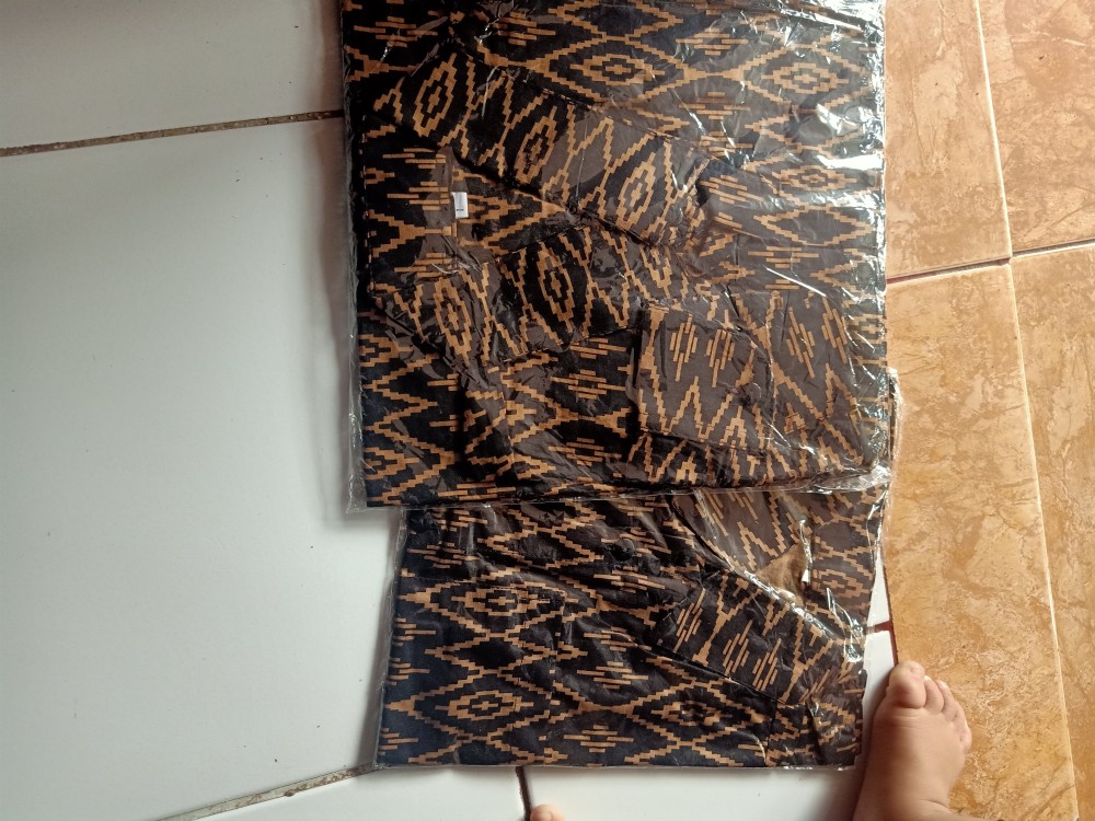 Maura Couple - Sania Ruffle Batik Couple Ori Ndoro Jowi Dnt Garansi Termurah Shopee Kebaya Wisuda