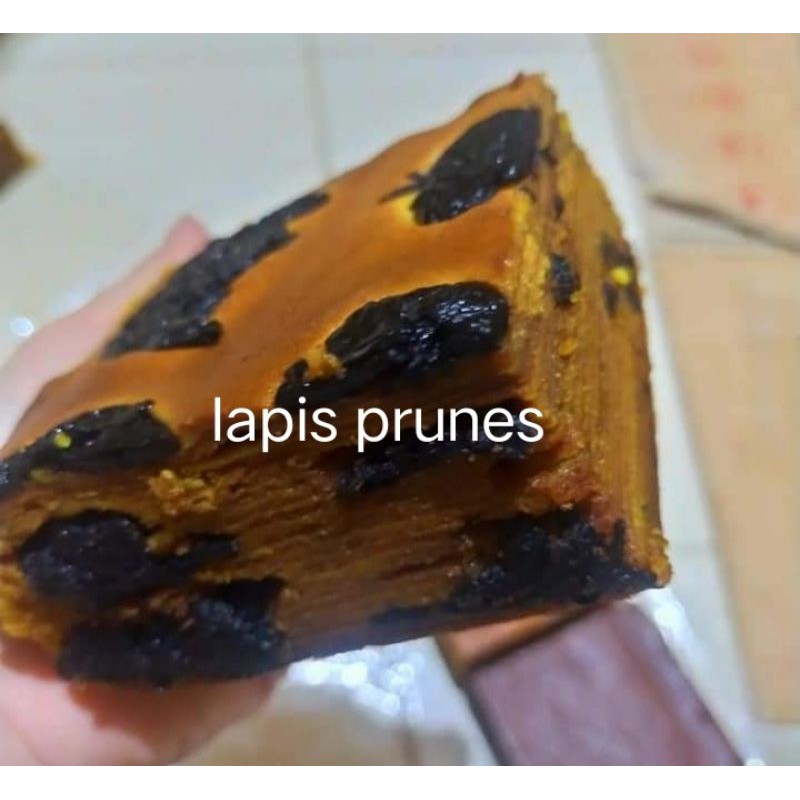 

Lapis Legit Prunes Ukuran 20x20