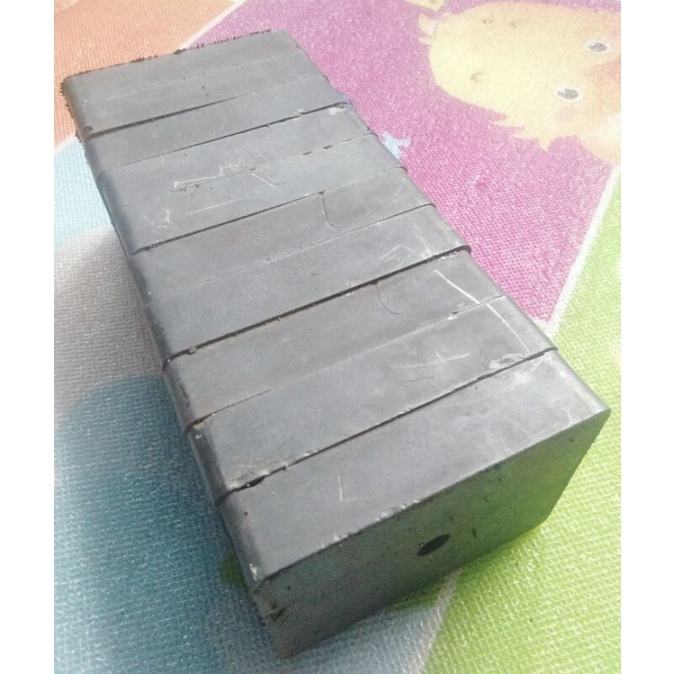 Magnet Ferrite Block 83 x 64 mm- super lengket  10pcs pengiriman