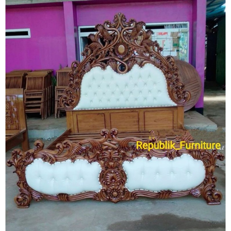 Dipan Barong / Dipan ukir jepara