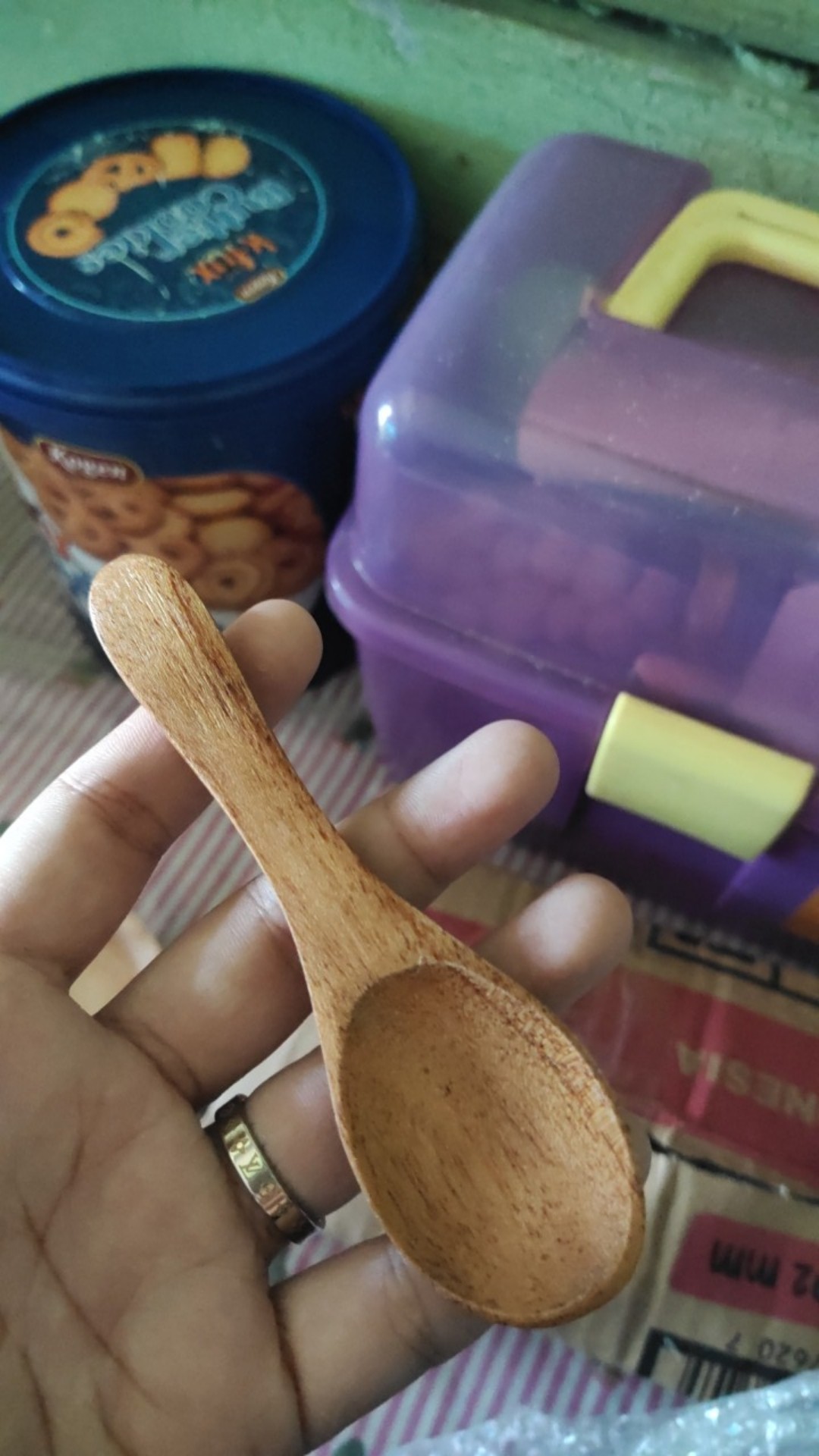 Sendok Teh Kayu Mahoni 10cm