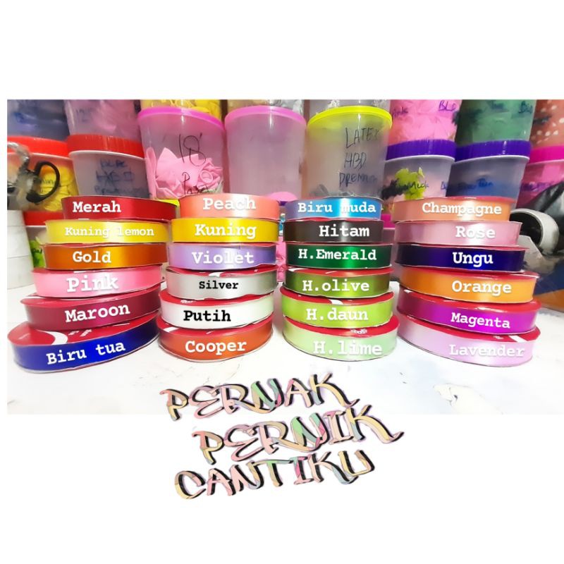 

Pita Jepang 3/4 inch - Pita Kado - Pita Plastik - Kertas Ribbon Polos 2cm