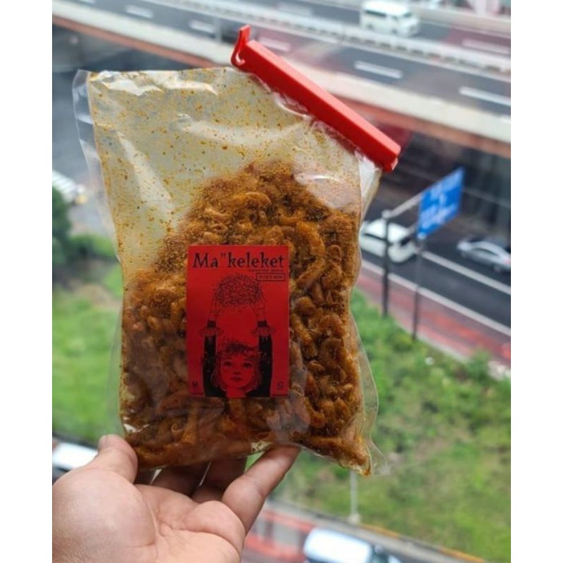 

makaroni pedas daun jeruk 100%nagihh 300 gram