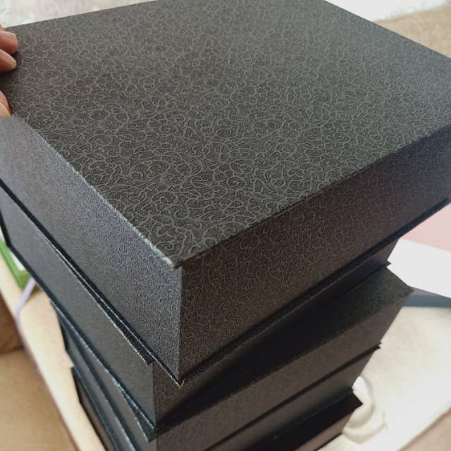 

hardbox buku laminasi 35x25x10
