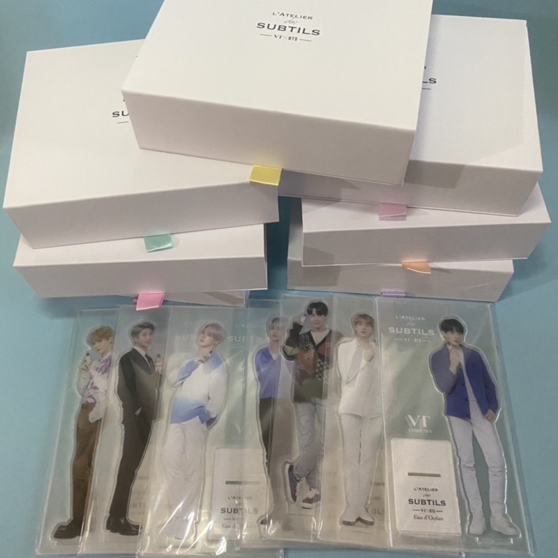VT x BTS STANDEE, PHOTOCARD, POP UP, HANDCREAM, BOX.