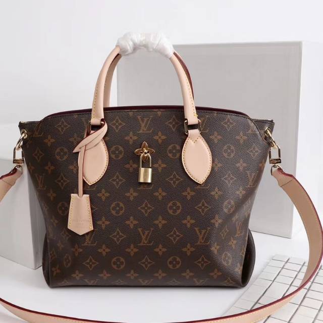 GOGI66 LV FLOWER TOTE / Tas Wanita M44348