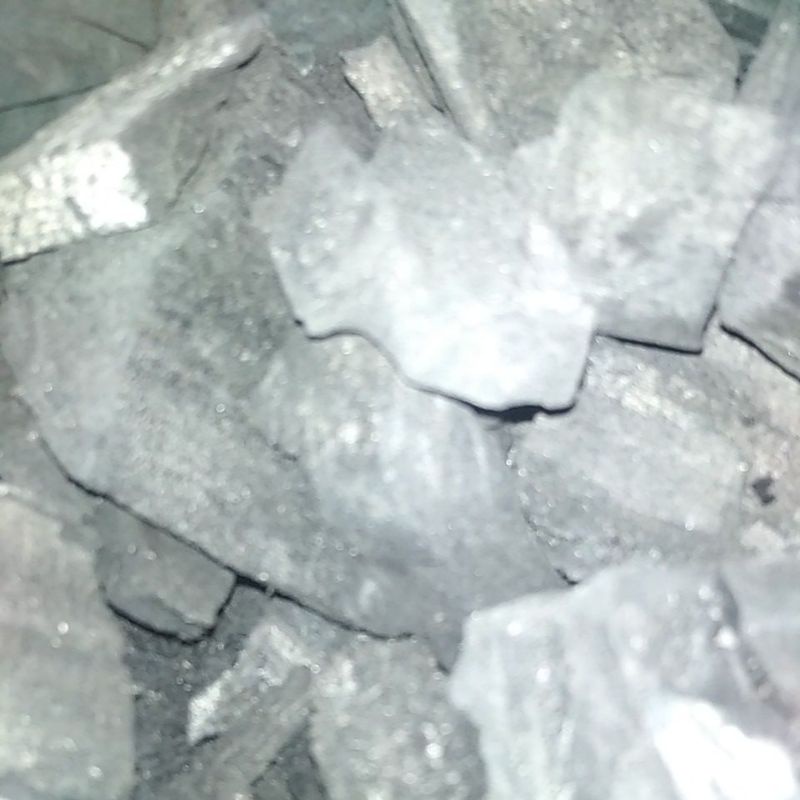 

Arang Kayu keras 2kg
