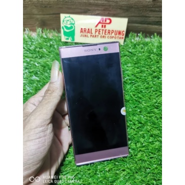 LCD Touchscreen plus Frame Sony Xa2 Ori Copotan HP