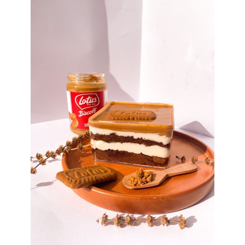 

Lotus Biscoff Dessert Box