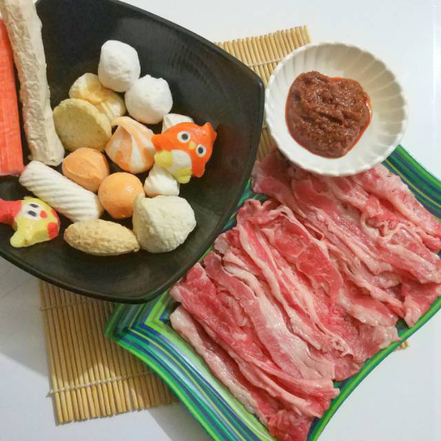 

PAKET SUKI STEAMBOAT LENGKAP DENGAN DAGING SLICE DAN BUMBU