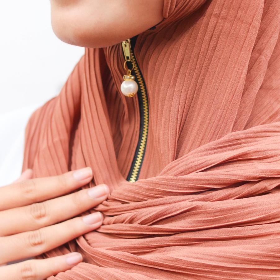 PASHMINA FULL PLISKET ZIPPER RESLETING/ PASHMINA ZIPPER RESLETING DIAMOND BY IZZA-2