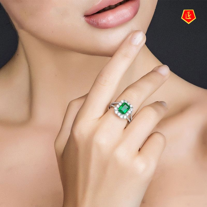 [Ready Stock]Women's Fashionable Temperament Inlaid Emerald Ring