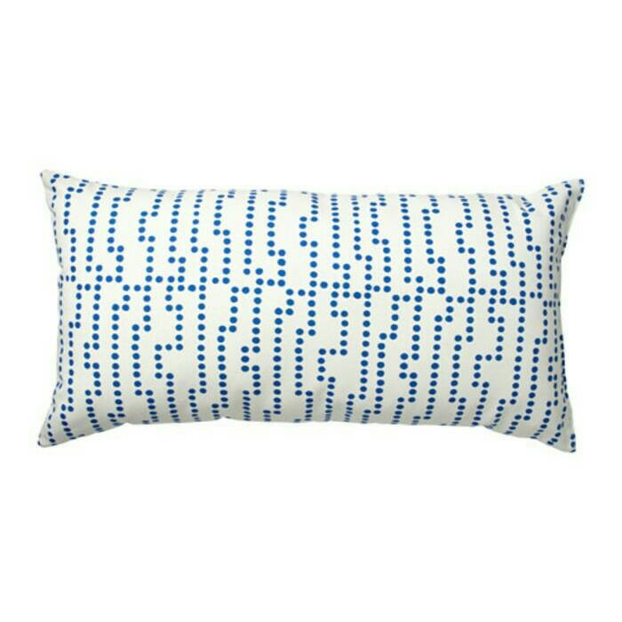 Promo sale IKEA AVSIKTLIG Bantal Kursi, Putih Biru, 30x60 cm Terlaris dan termurah