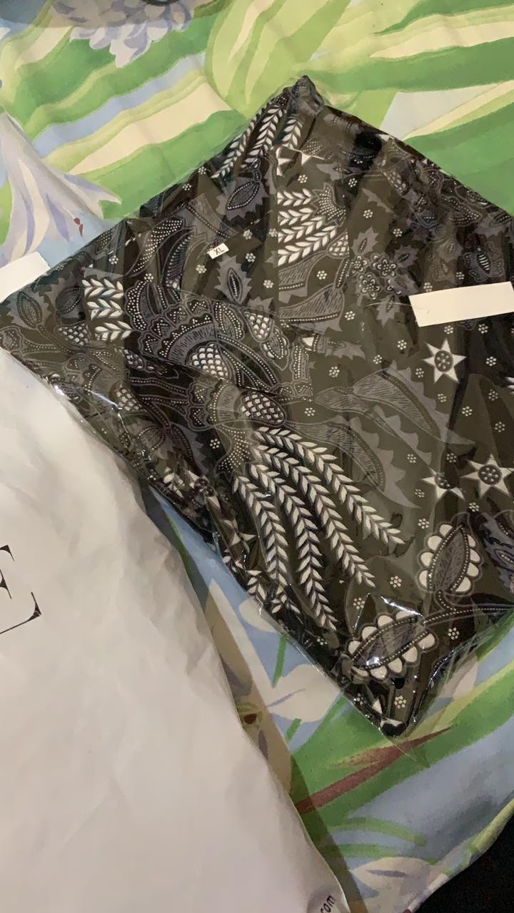 Batik Pria Lengan Panjang Slimfit Modern Batik Slimfit Pria